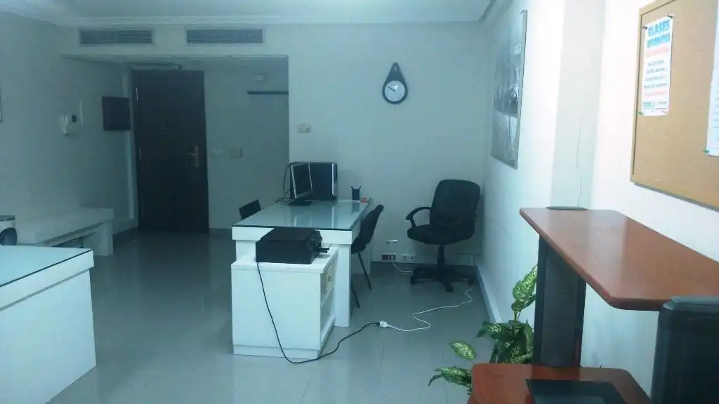 Büro zum Verkauf in Vigo  mit Klimaanlage