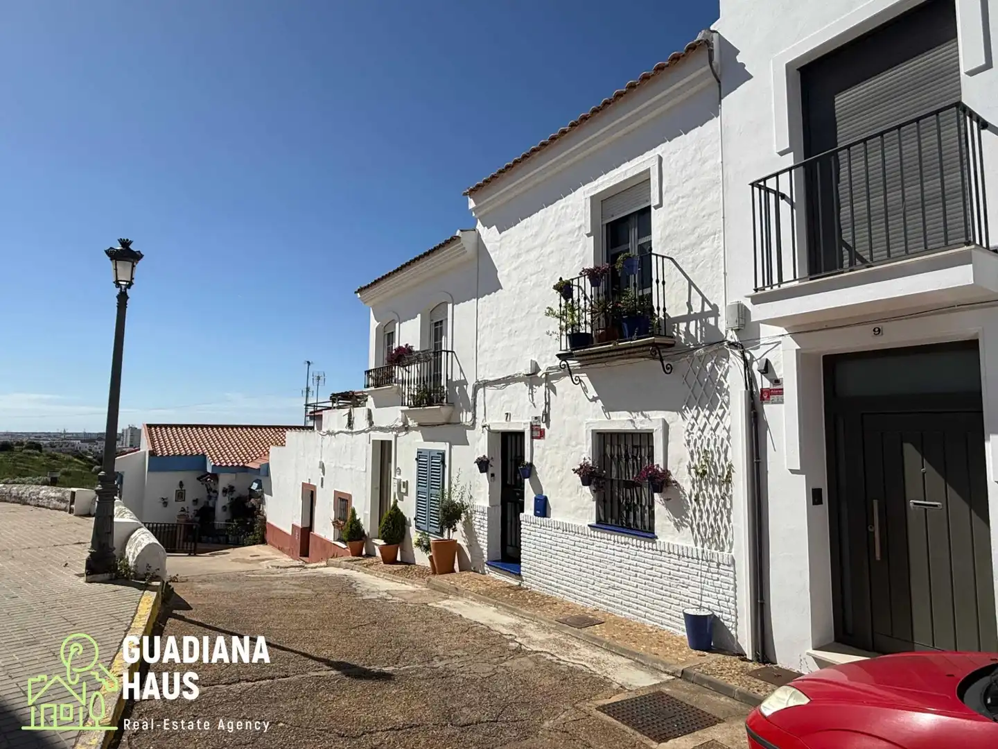 Vista exterior de Casa adosada en venda en Ayamonte amb Aire condicionat, Calefacció i Terrassa