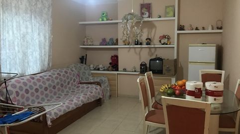venta de 2 pisos de 2 dormitorios con 10 plazas de garaje, imagen 2