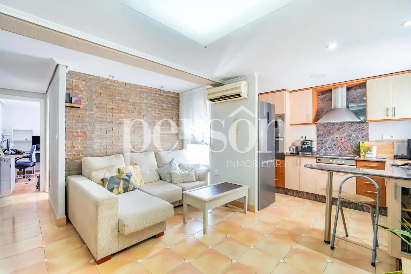 Sala d'estar de Àtic de lloguer en Valencia amb Aire condicionat, Calefacció i Terrassa