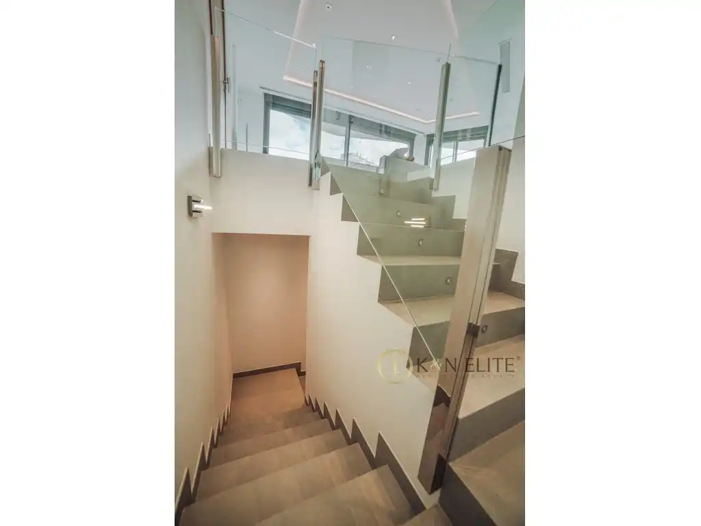Dúplex en venta en Benidorm con Aire acondicionado y Piscina