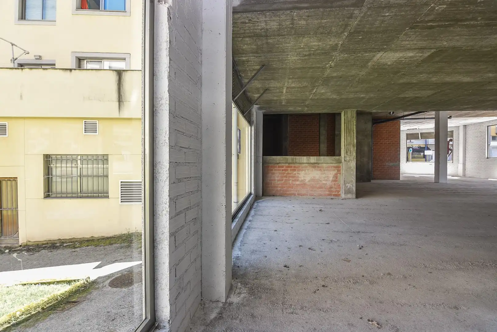 Local de alquiler en Calle XESUS REY MARTINEZ, 1, Vilaboa Sur