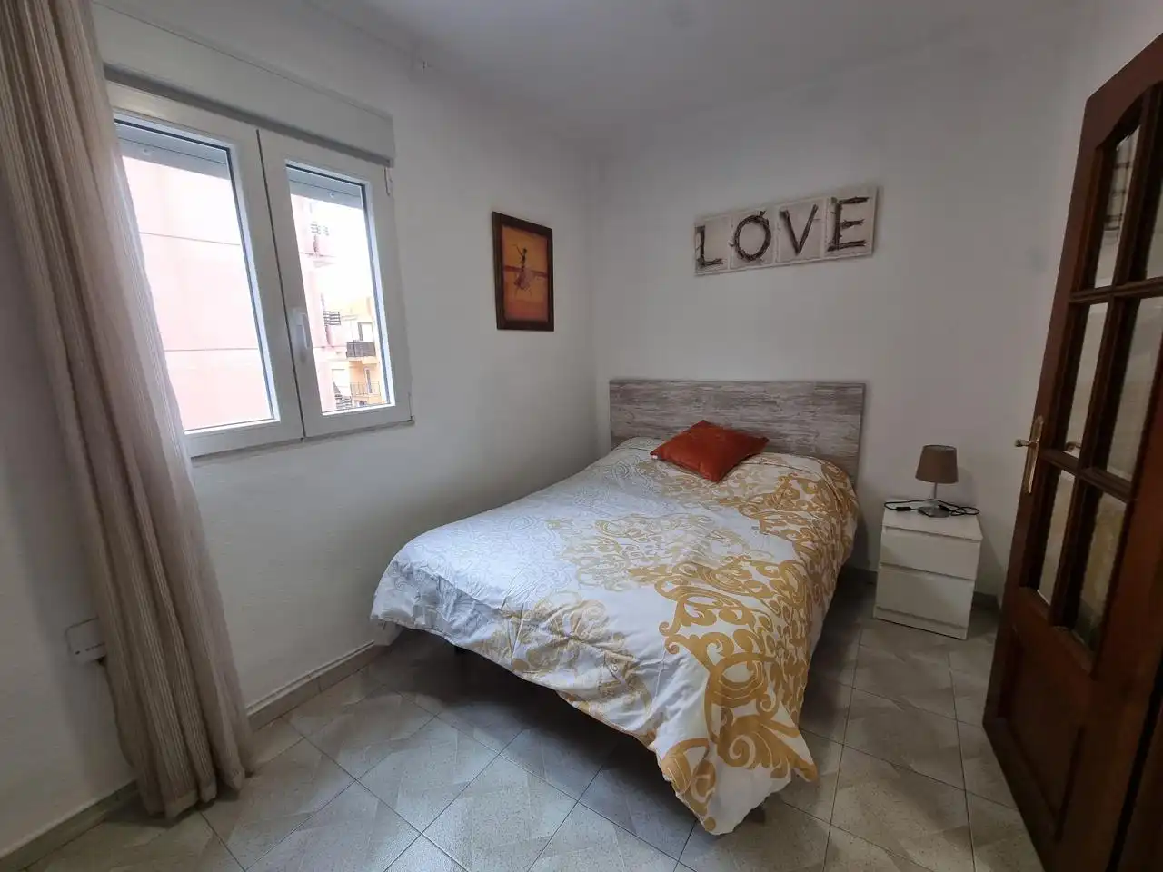 Flat for rent in Del Periodista Gil Sumbiela, Barrio de Benicalap