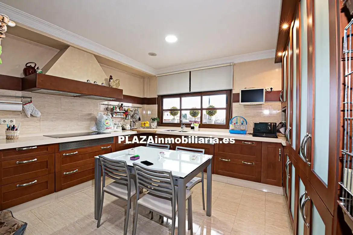 Cocina de Casa o chalet en venta en Lucena con Aire acondicionado, Trastero y Piscina