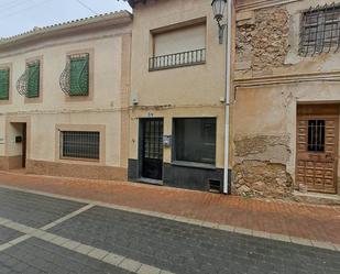 Vista exterior de Casa adosada en venda en Horcajo de Santiago amb Terrassa i Traster