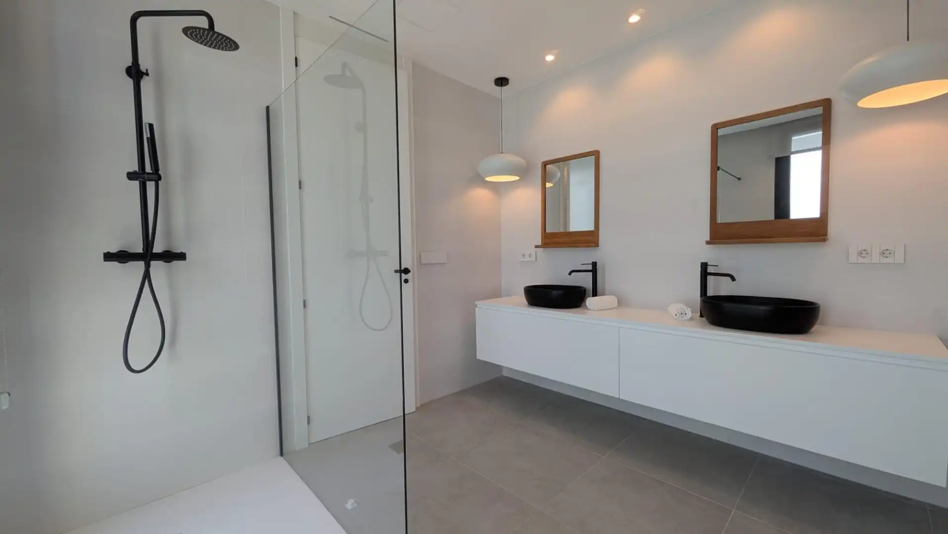 Bathroom of Houses for sale in L'Alfàs del Pi  with Air Conditioner, Heating and Terrace