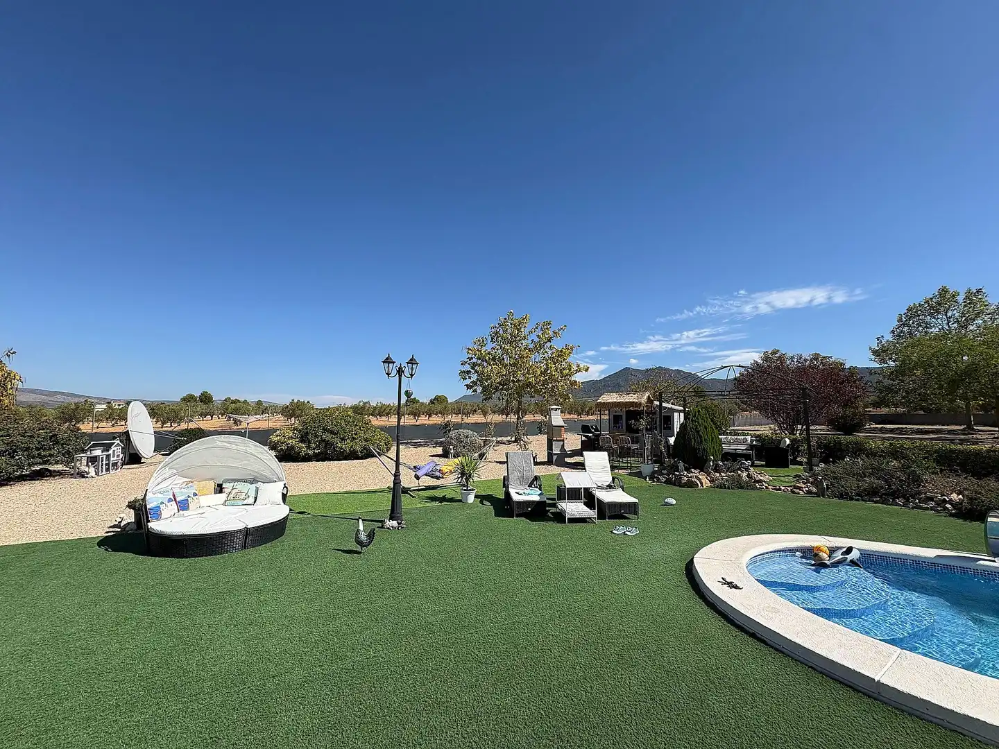 Piscina de Casa o xalet en venda en Biar amb Calefacció, Jardí privat i Parquet