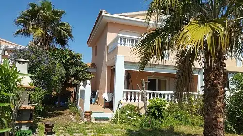Villa avec terrasse à vendre à Camí de Cervera 5