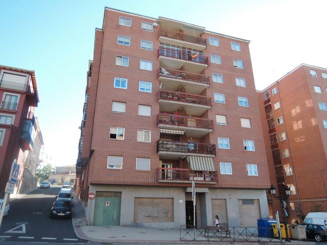 Exterior view of Flat for sale in Ávila Capital