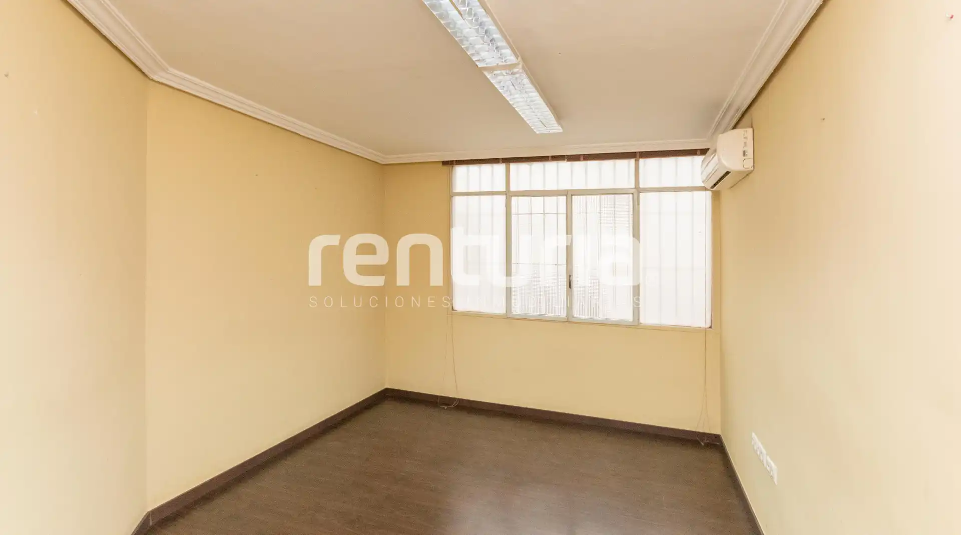 Büro mit Terrasse zur Miete in Carrer de les Garrigues, imagen 19