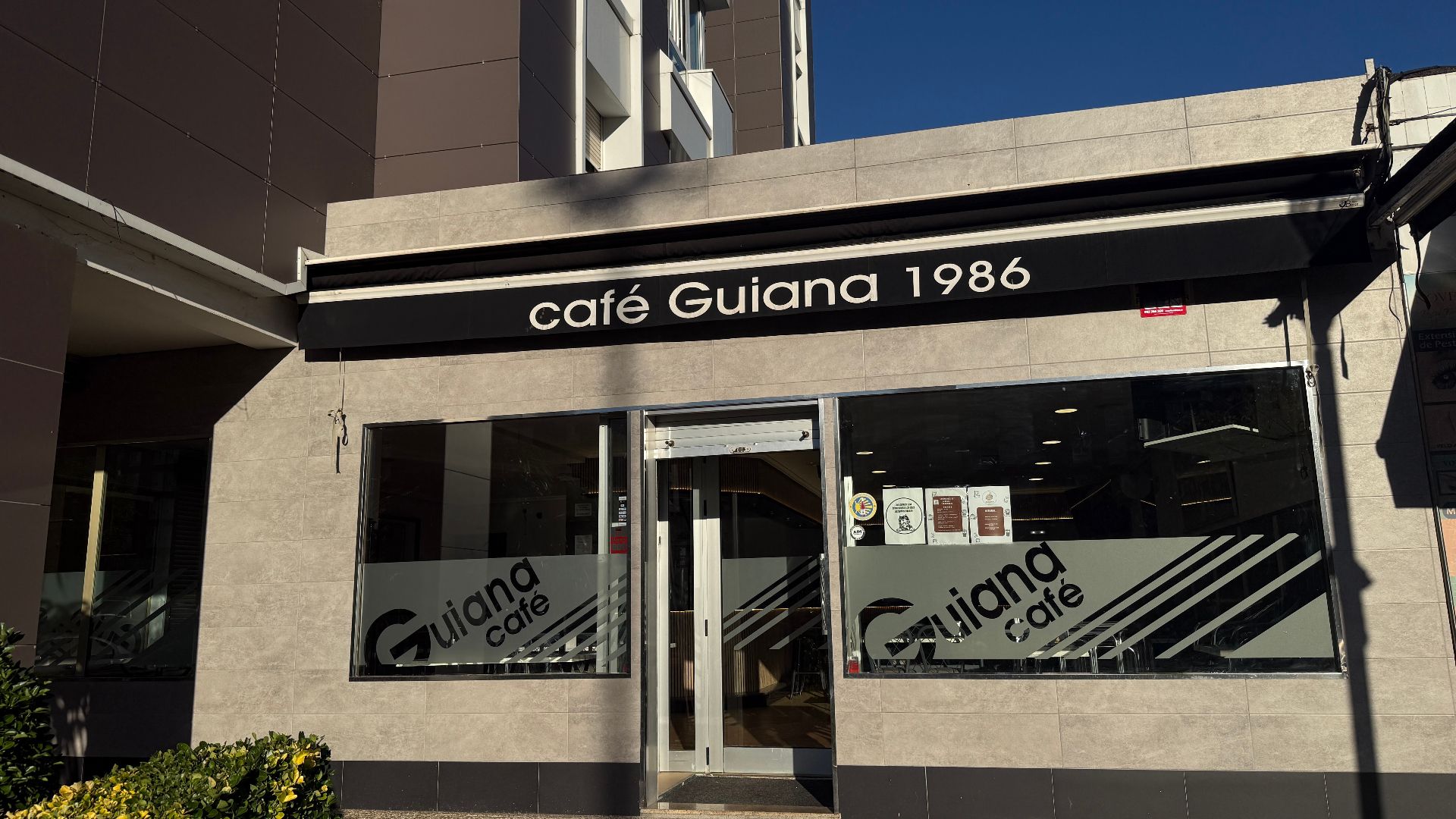 Premises to rent in Gijón   with Air Conditioner, Parquet flooring and Furnished