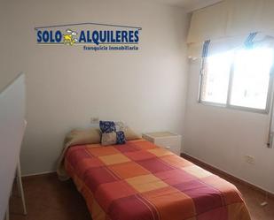 Bedroom of Flat to share in  Almería Capital  with Furnished, Washing machine and Microwave