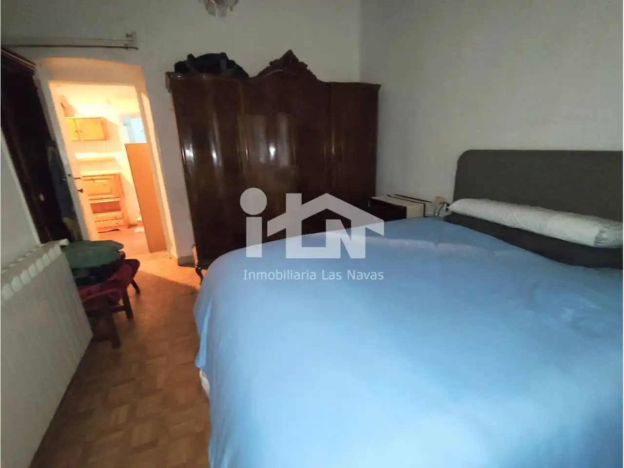 Habitación de Piso en venta en Las Navas del Marqués  con Calefacción, Terraza y Trastero