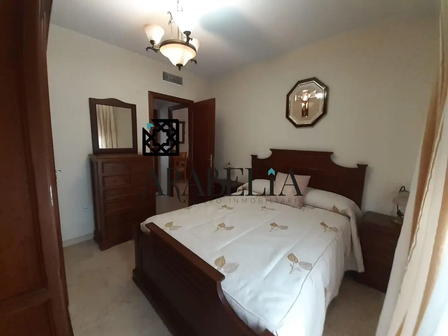 Schlafzimmer von Wohnung zum Verkauf in Córdoba mit Möbliert