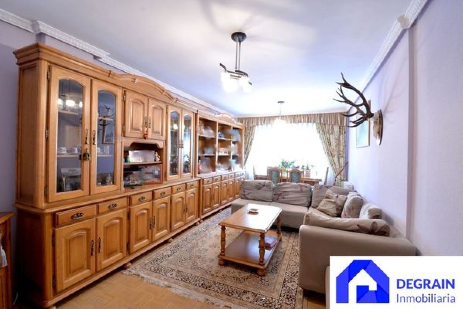 Living room of Flat to rent in Oviedo   with Heating, Parquet flooring and Terrace
