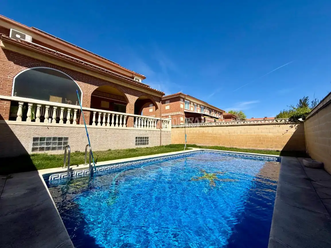 Swimming pool of Detached homes for sale in Alovera  with Air Conditioner, Heating and Private garden