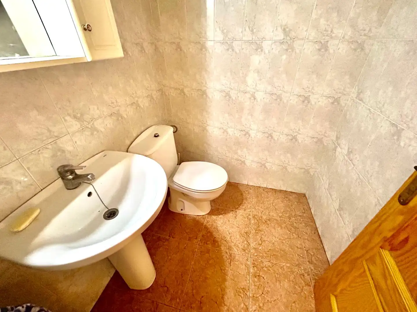 Baño de Casa adosada en venta en Roquetas de Mar con Jardín privado, Terraza y Horno