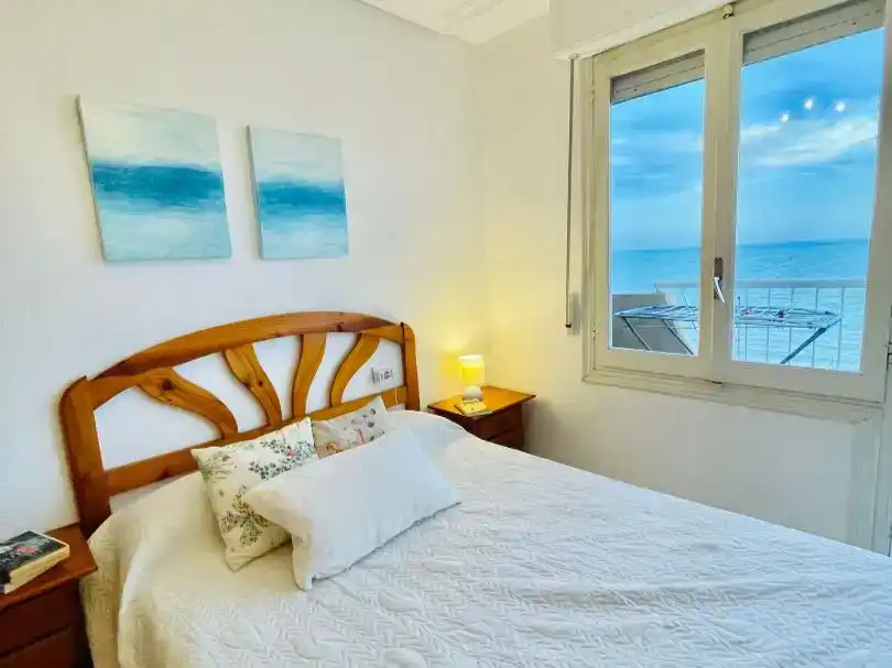 Schlafzimmer von Wohnungen zur Miete in Santa Pola mit Balkon