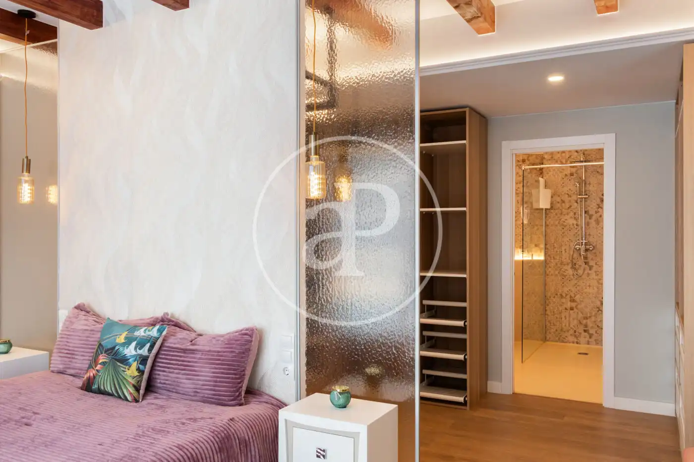 Habitación de Loft en venta en Valencia con Aire acondicionado, Calefacción y Terraza