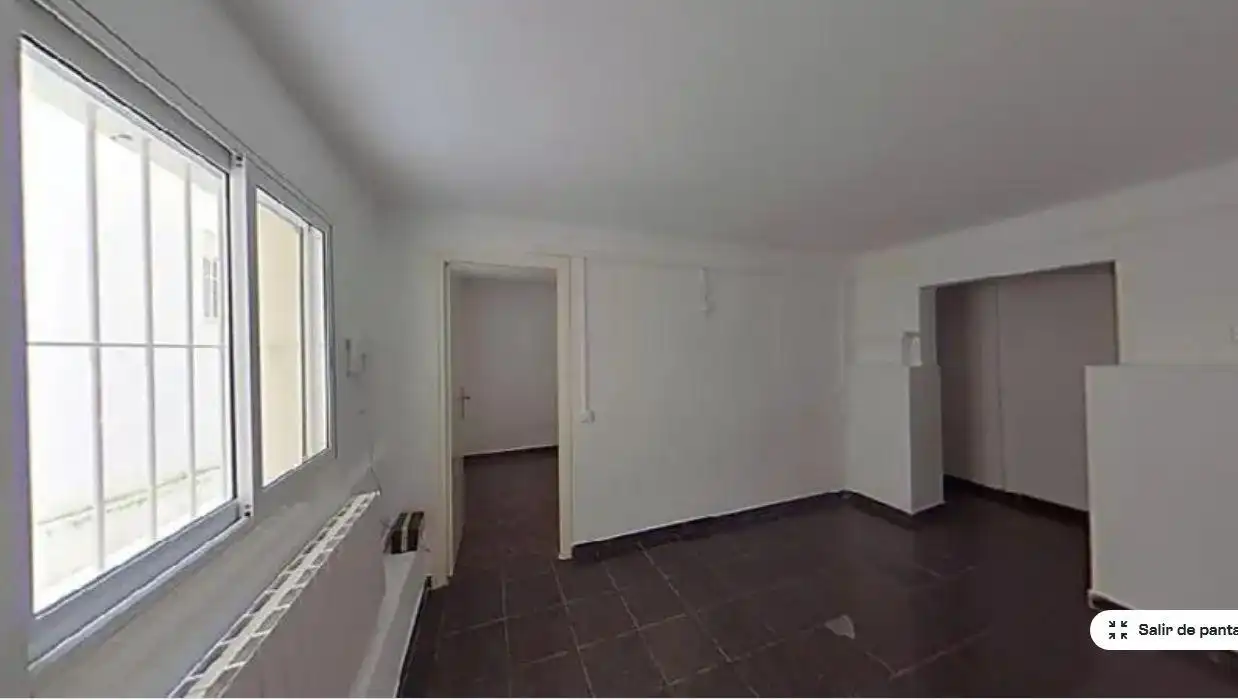 Erdgeschosswohnung mit Aufzug zum Verkauf in Carrer de Travau