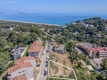 Terreny residencial en venda a Joaquim Vayreda
