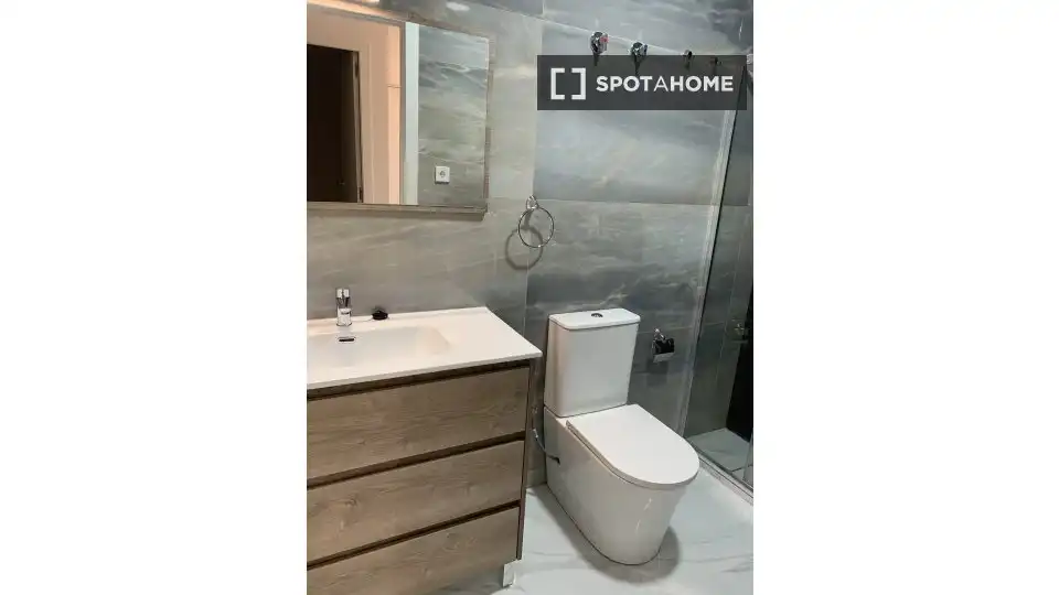 Baño de Piso de alquiler en Sagunto / Sagunt con Aire acondicionado, Calefacción y Amueblado