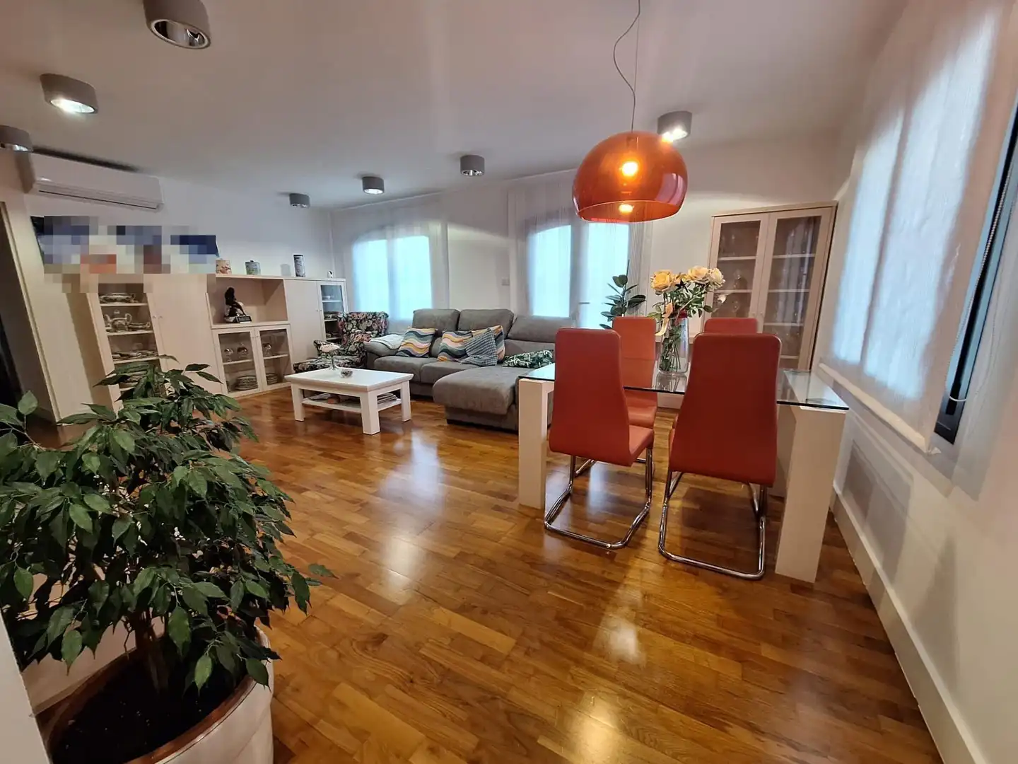 Living room of Houses for sale in Castellar del Vallès  with Air Conditioner, Heating and Private garden