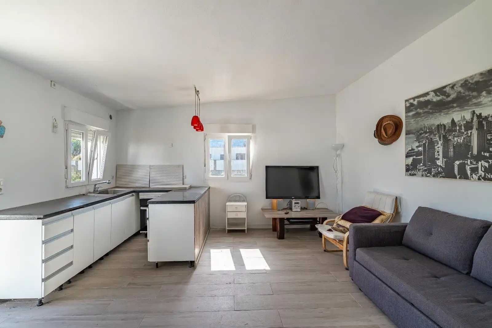 Sala d'estar de Casa o xalet en venda en Tarifa amb Calefacció, Jardí privat i Terrassa