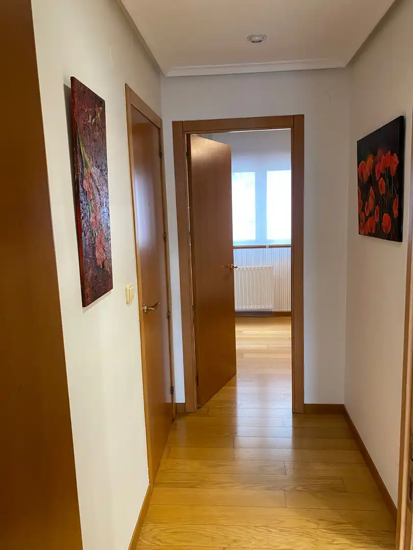 Ático en venta en Avilés con Calefacción y Parquet
