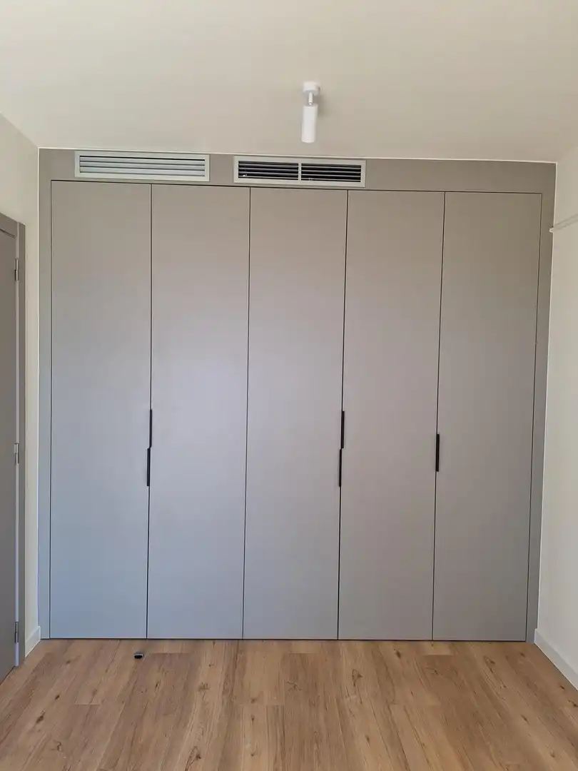 Habitación de Apartamento de alquiler en Alcalá de Henares con Aire acondicionado, Calefacción y Jardín privado
