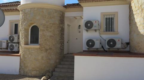 Foto 2 de Casa adosada en venda a Pueblo Acantilado - Lanuza, Alicante