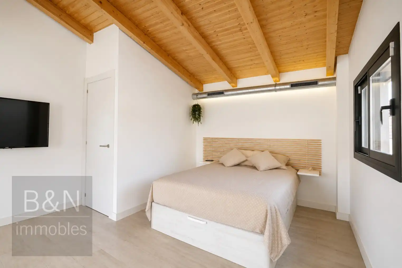 Habitación de Casa o chalet en venta en Terrassa con Aire acondicionado, Calefacción y Terraza