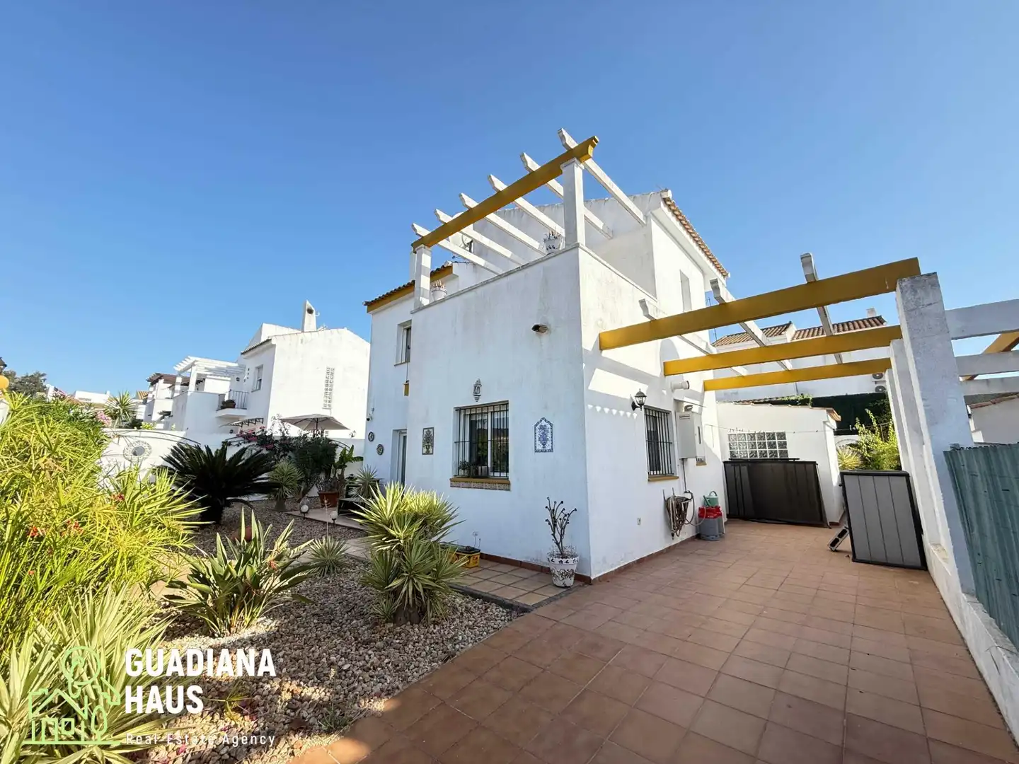 Vista exterior de Casa o chalet en venta en Villablanca con Terraza, Trastero y Piscina comunitaria