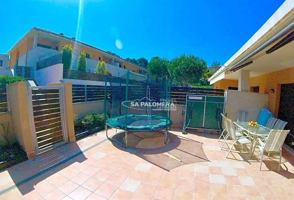 Houses for sale in Santa Clotilde