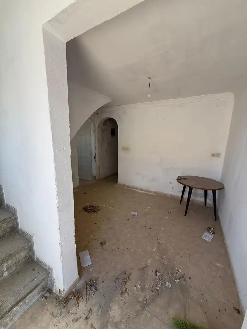 Casa adosada en venta en Cuevas de San Marcos con Balcón
