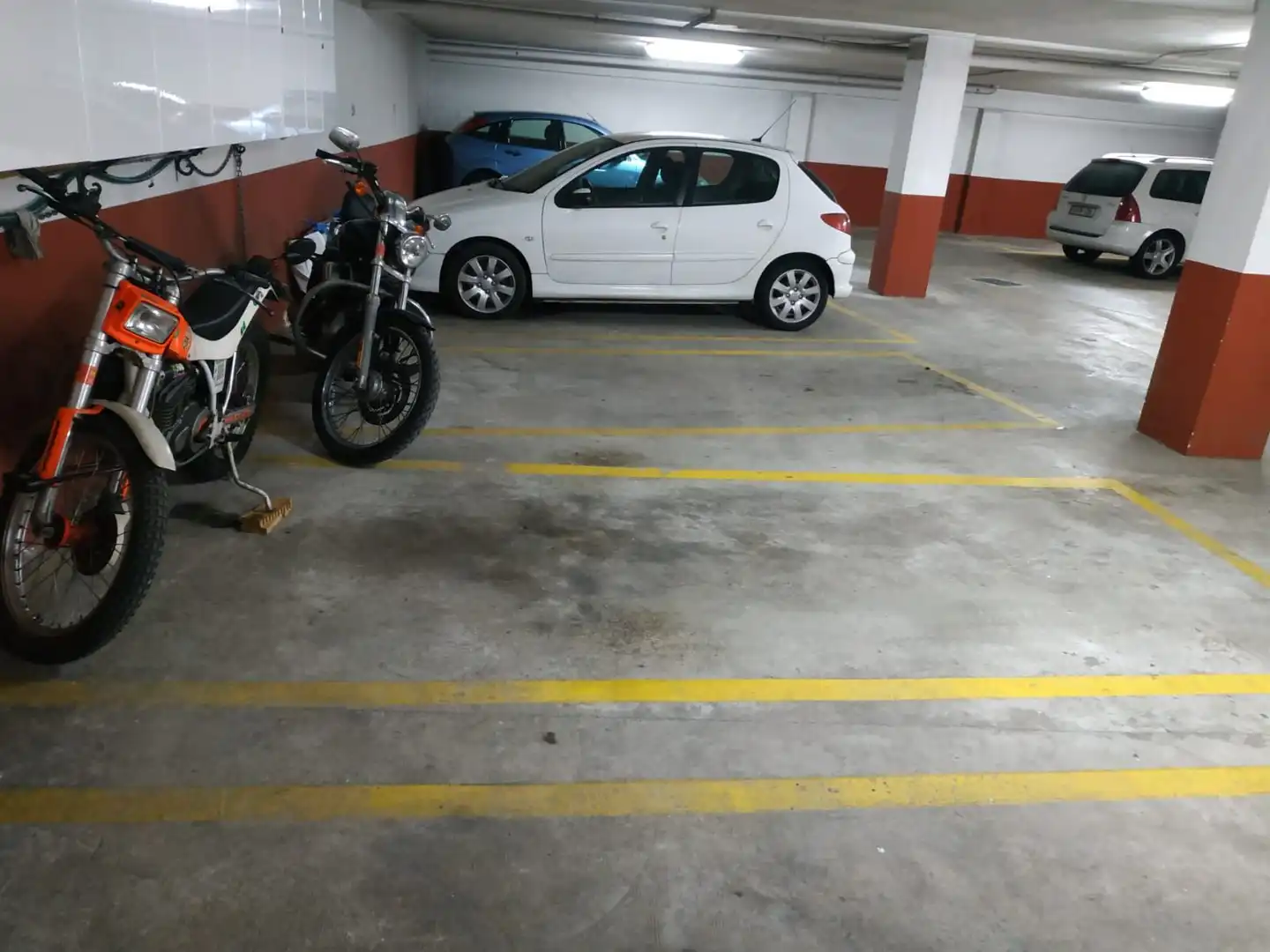 Aparcament de Garatge en venda en Castrillón
