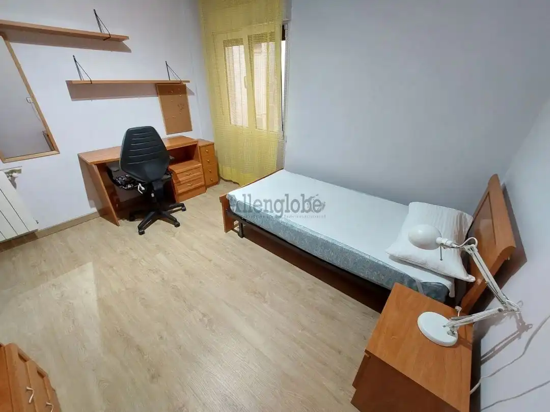 Bedroom of Flat for rent in Oviedo   with Heating and Terrace