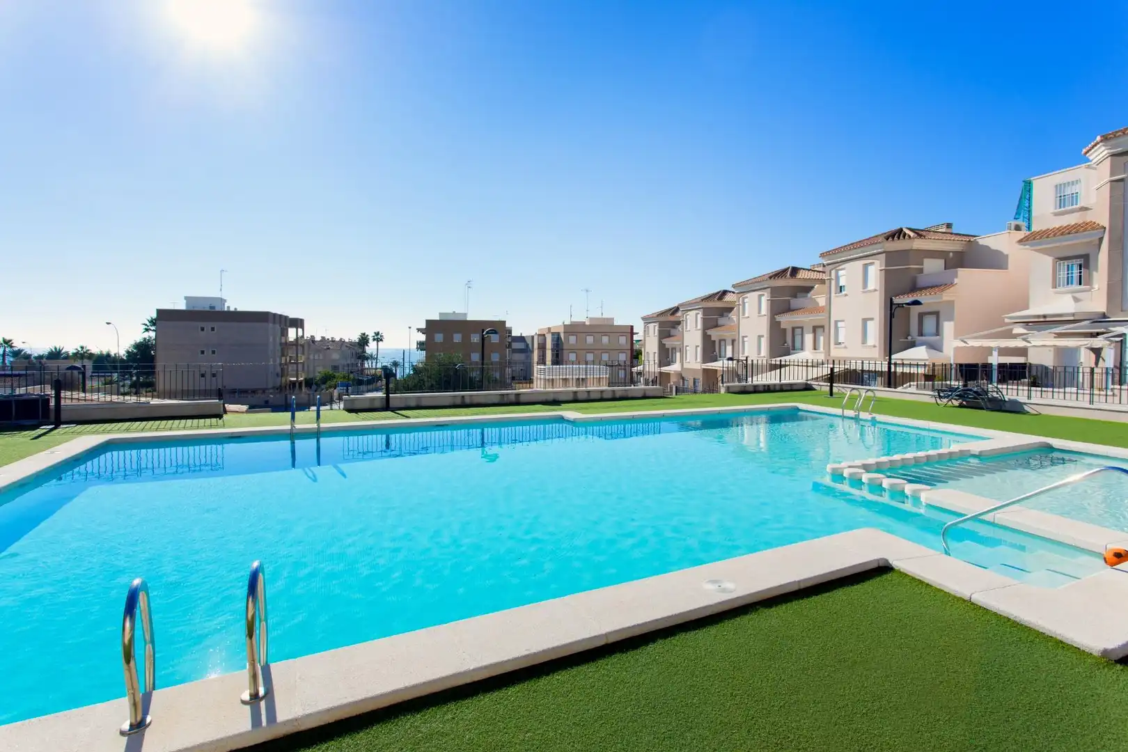 Houses for sale in Calas Santiago Bernabéu, Santa Pola ciudad, Santa Pola