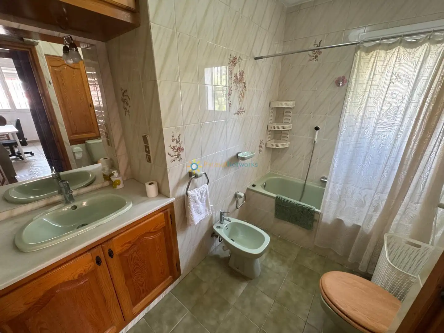 Bathroom of Houses for rent in Oliva  with Terrace, Furnished and Oven