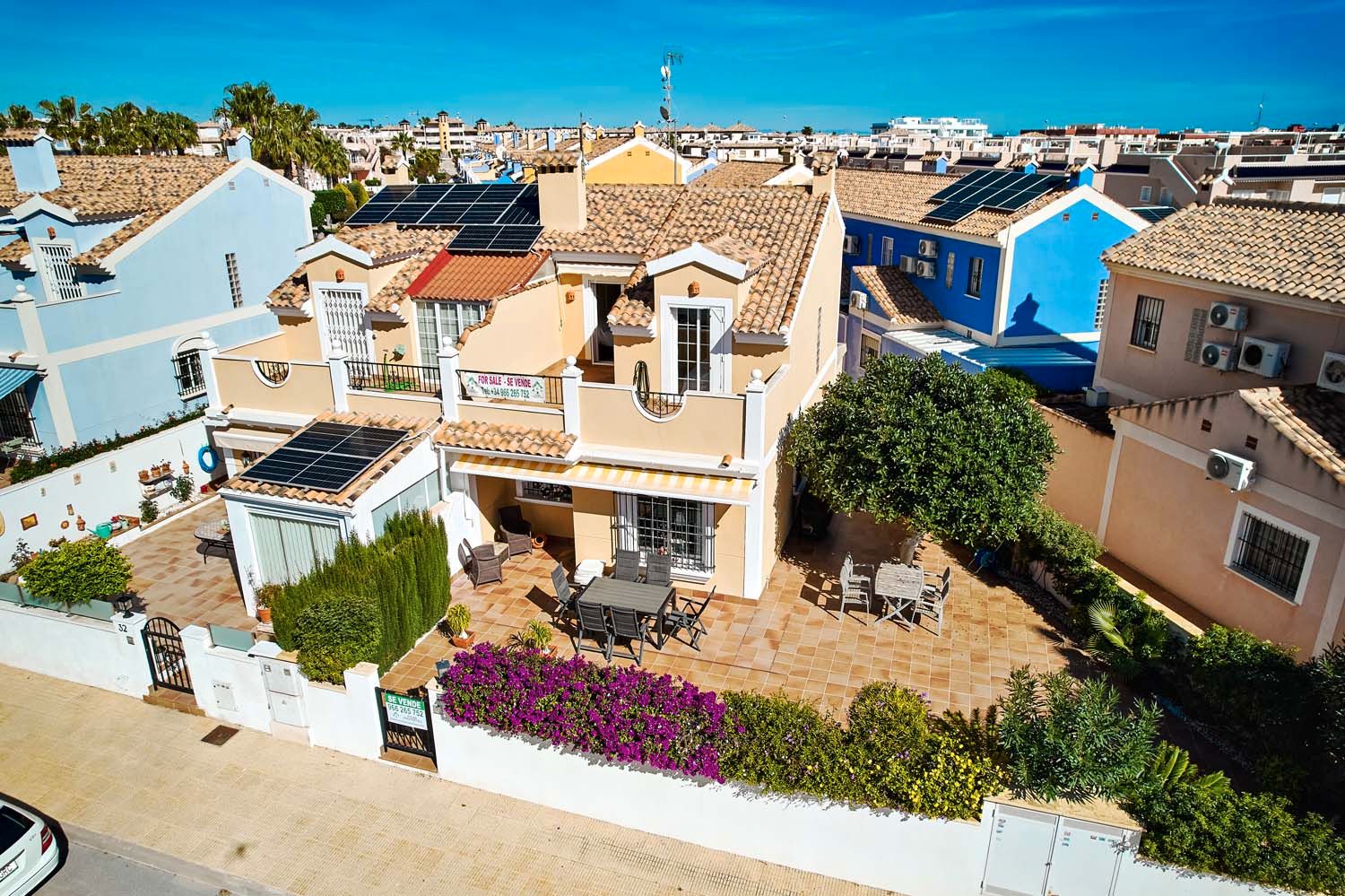 Exterior view of Single-family semi-detached for sale in Orihuela  with Air Conditioner and Terrace