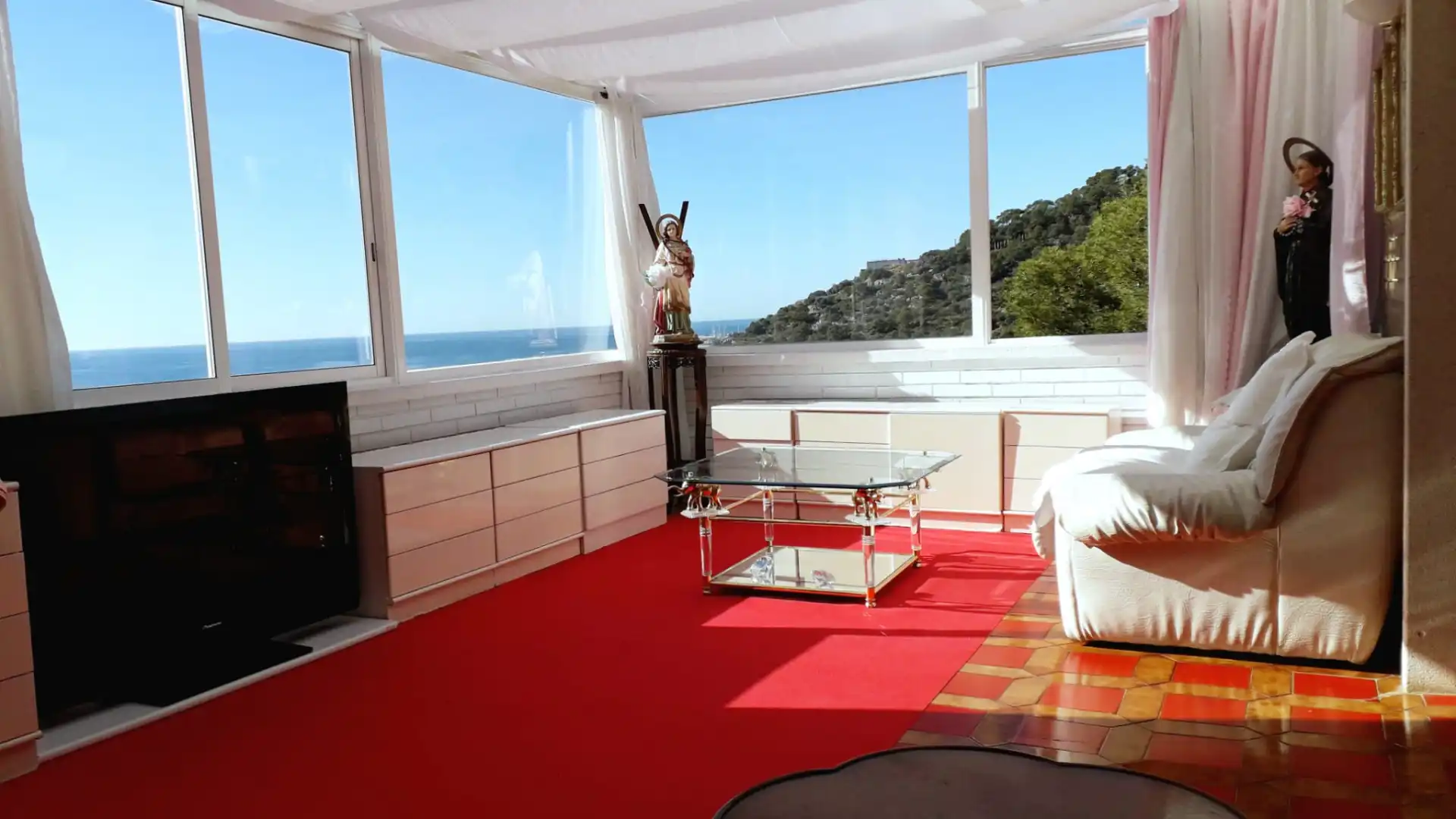 Sala d'estar de Casa o xalet en venda en Castelldefels amb Aire condicionat, Calefacció i Jardí privat