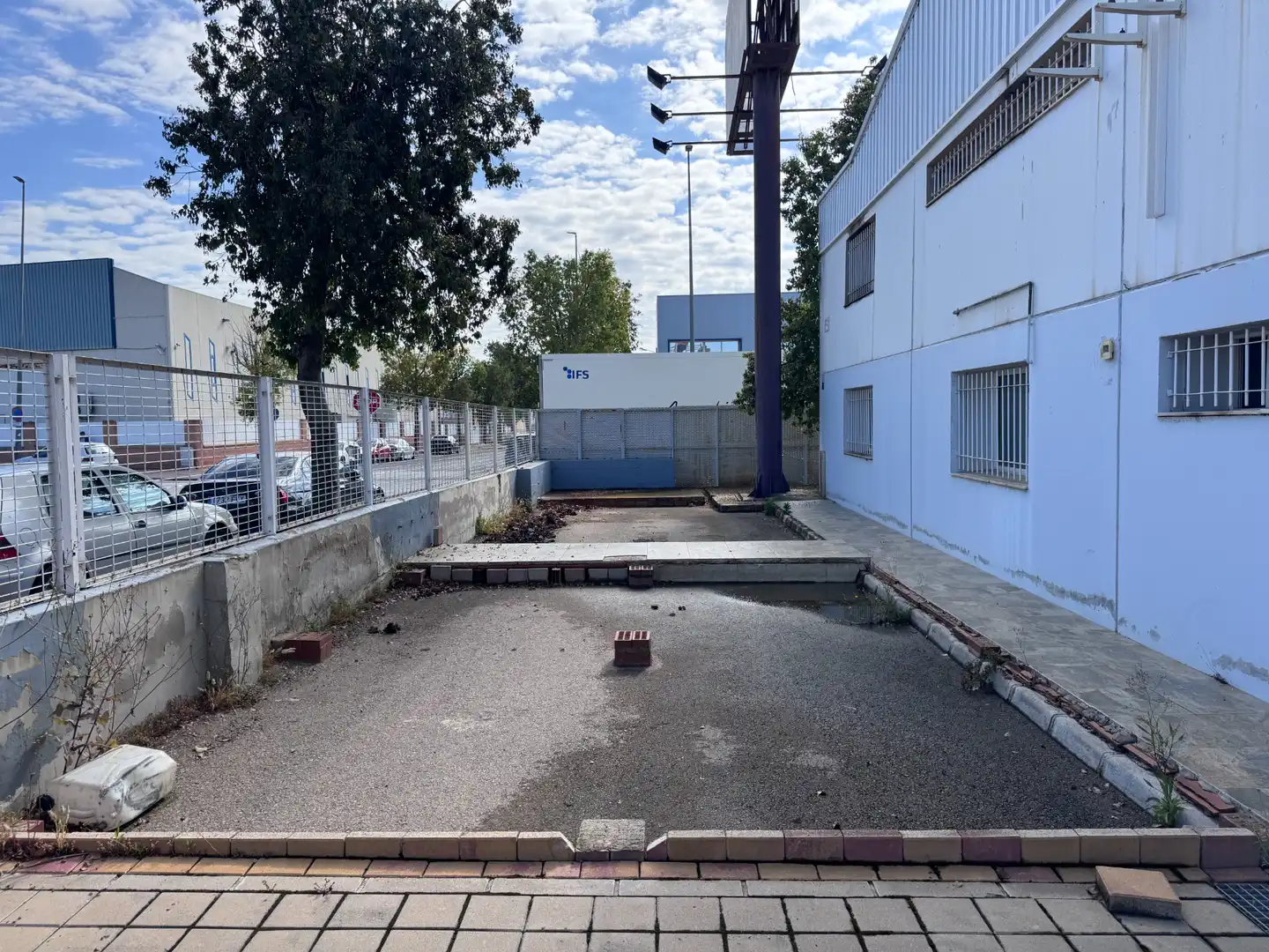 Parking of Industrial buildings for rent in Ceutí