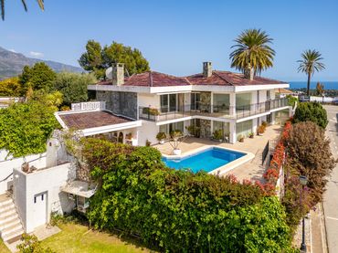Maison avec balcon à vendre à Nueva Andalucía