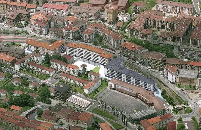 Vista exterior de Pis en venda en Zumarraga amb Calefacció, Terrassa i Traster