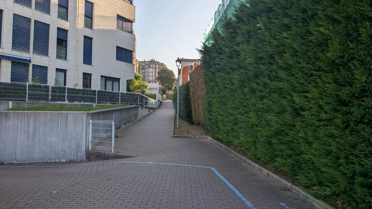 Aparcament de Pis en venda en El Astillero   amb Calefacció, Terrassa i Moblat