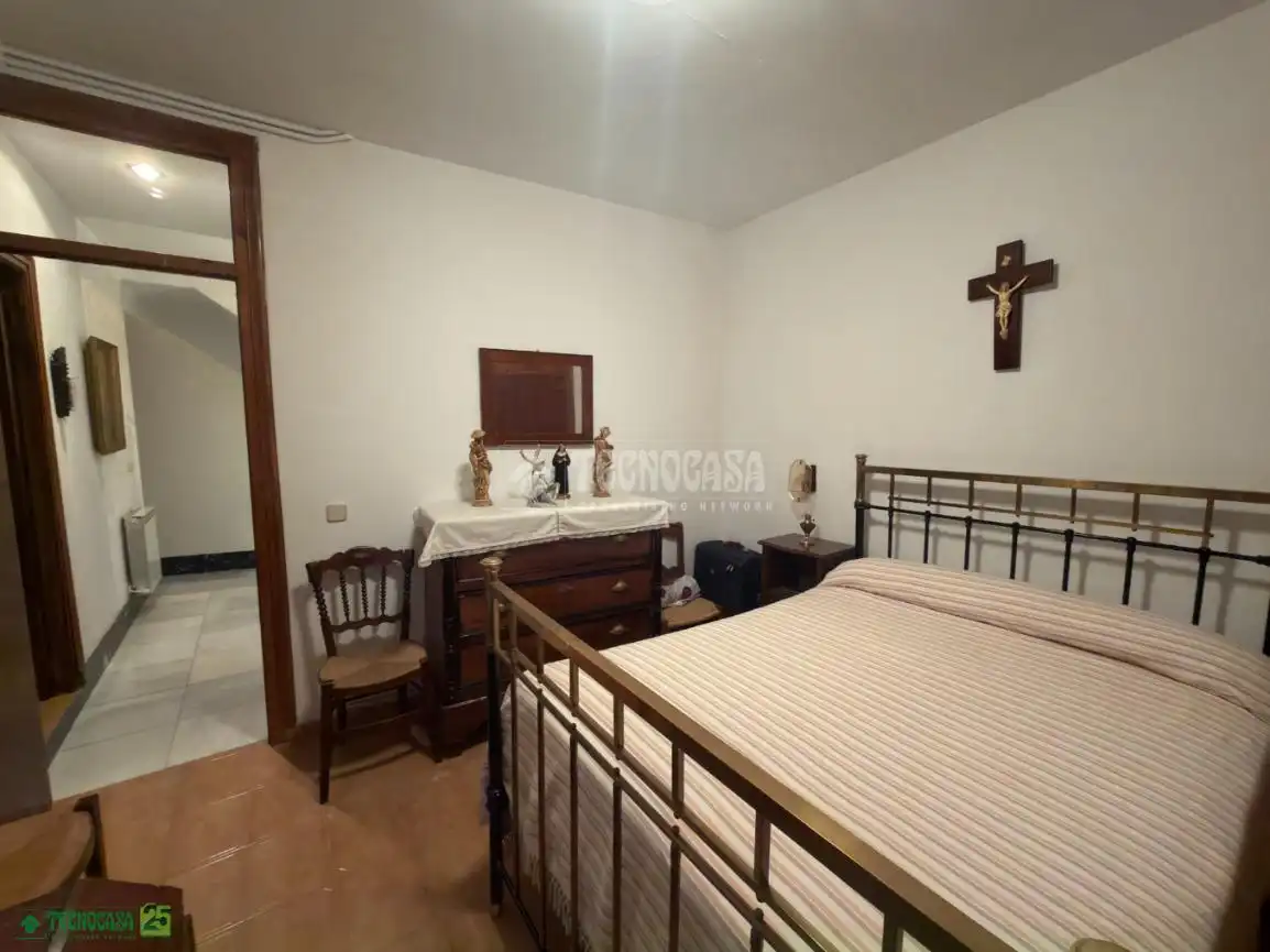 Habitación de Casa adosada en venta en Huerta de Valdecarábanos con Calefacción y Terraza