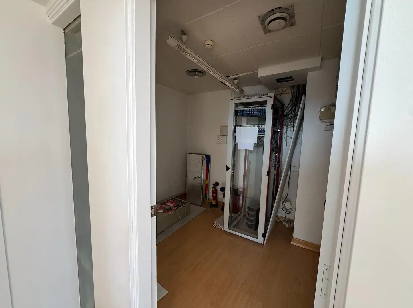 Oficina de alquiler en Les Corts