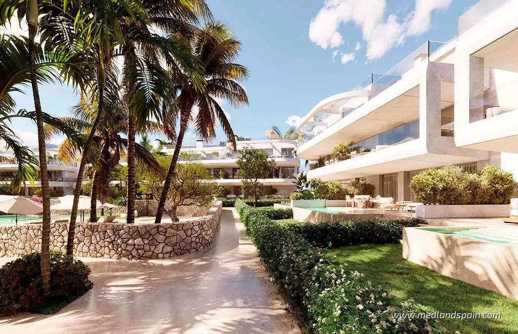 Apartamento con piscina en venta en Playa Bahía Dorada, imagen 3