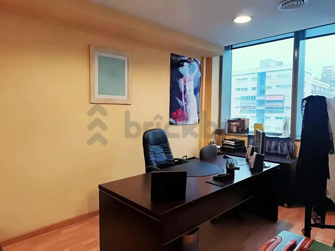 Office for sale in Barcelona