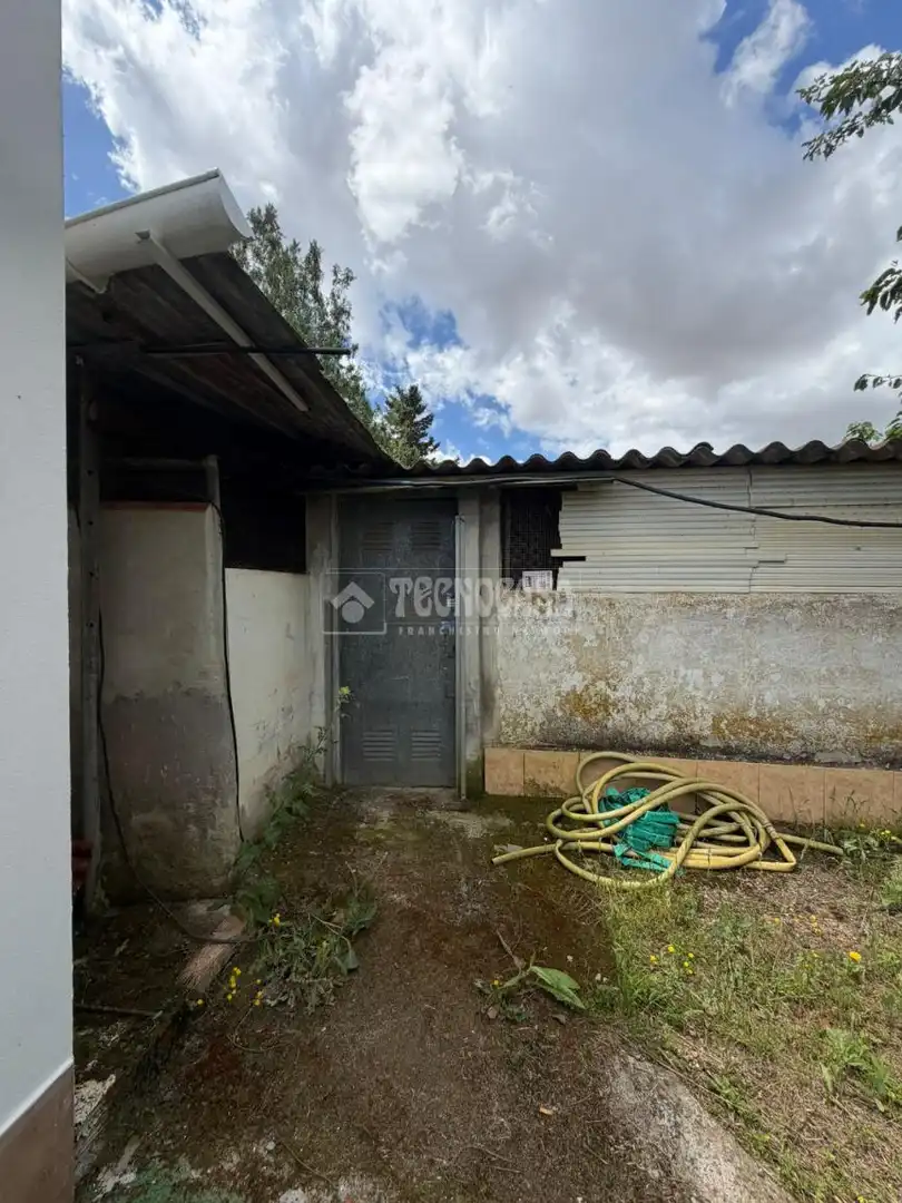Country homes for sale in Utrera  with Air Conditioner, Heating and Private garden